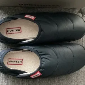 Hunter | Shoes | Hunter Puffer Slipper Black Shoe Slipon  display picture 1